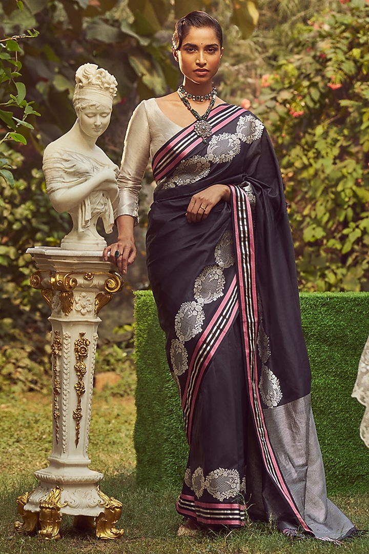 Black Katan Silk Meenakari Banarasi Handloom Saree Set by Kasturi Kundal