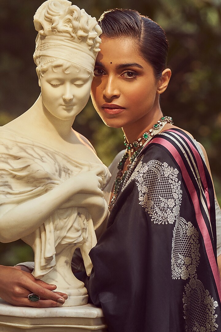 Black Katan Silk Meenakari Banarasi Handloom Wedding Saree Set by Kasturi Kundal at Pernia's Pop Up Shop