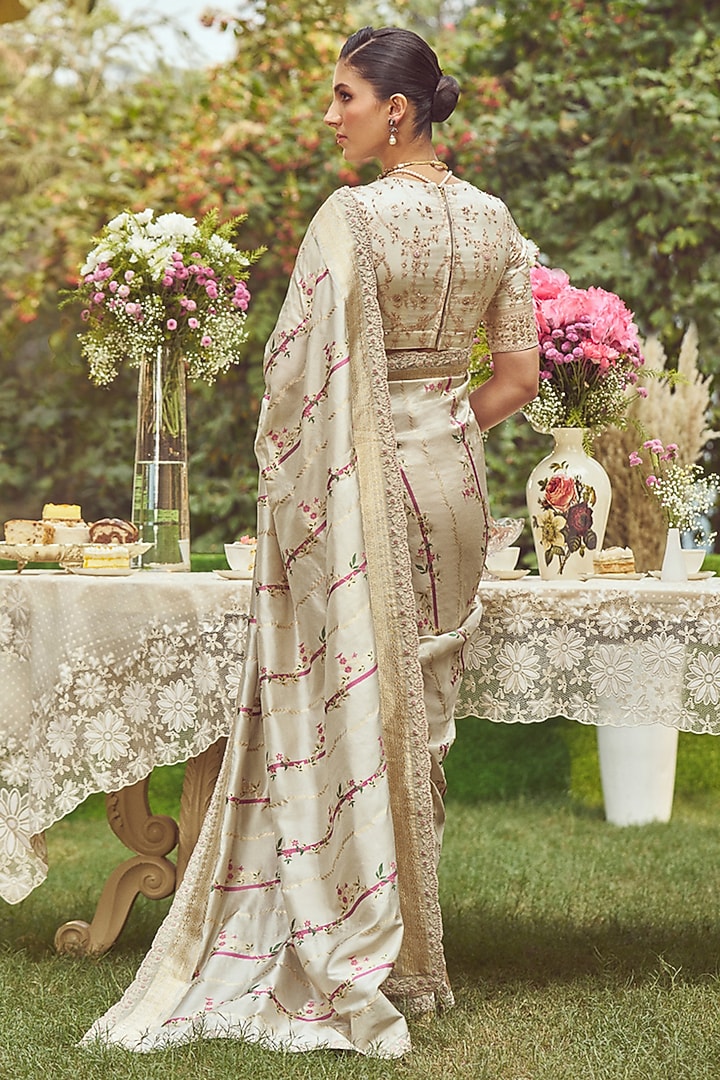 Sand Colored Katan Silk Embroidered Banarasi Handloom Wedding Saree Set by Kasturi Kundal at Pernia's Pop Up Shop