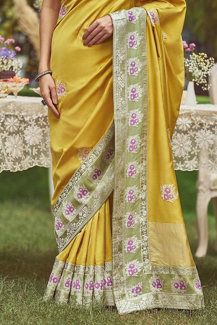 Yellow Katan Silk Lace Aari Work Banarasi Handloom Wedding Saree Set by Kasturi Kundal at Pernia's Pop Up Shop