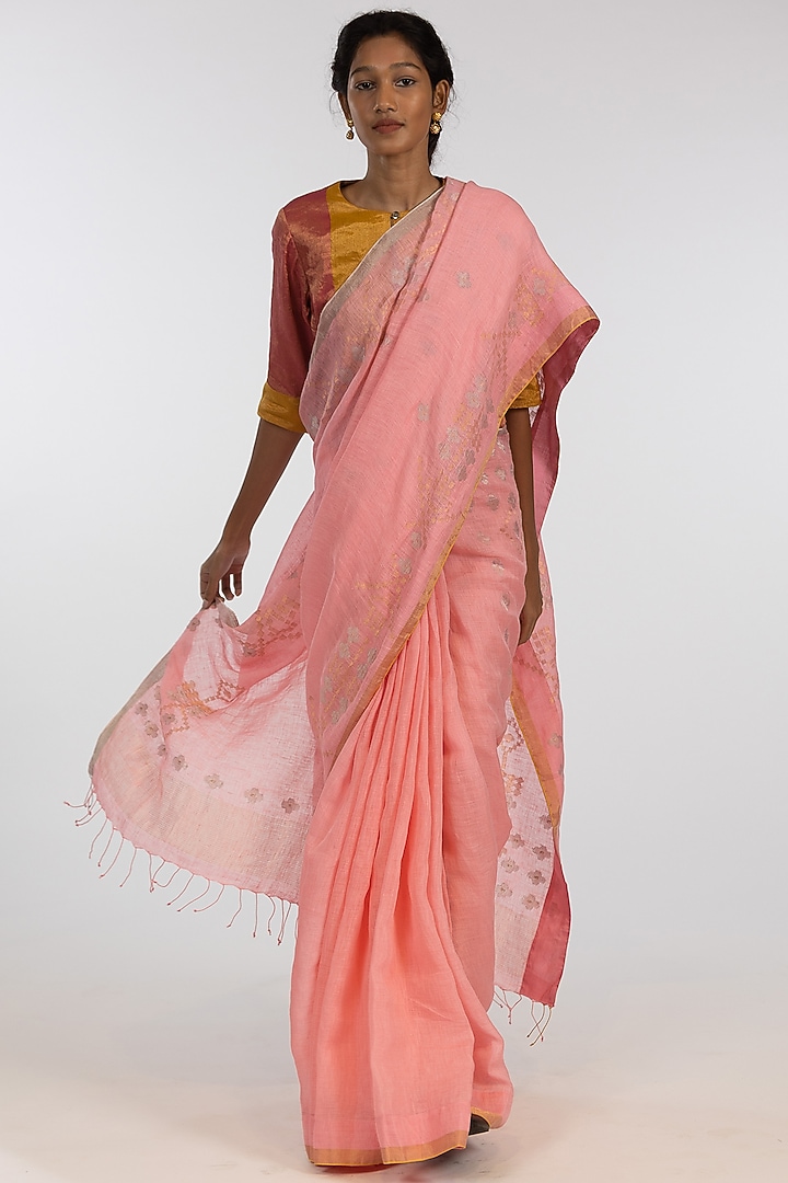 Yellow & Pink Pure Linen Jamdani Geometric Motif Embroidered Handloom Party Wear Saree Set by Kasturi Kundal at Pernia's Pop Up Shop