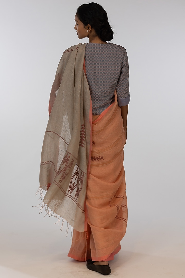 Orange Pure Linen Jamdani Geometric Motif Embroidered Handloom Party Wear Saree Set by Kasturi Kundal at Pernia's Pop Up Shop