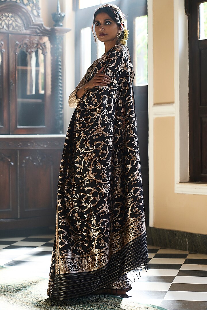 Black Embroidered Handloom Reception Saree by Kasturi Kundal at Pernia's Pop Up Shop