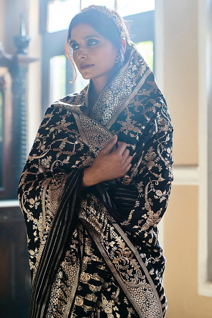 Black Embroidered Handloom Reception Saree by Kasturi Kundal at Pernia's Pop Up Shop