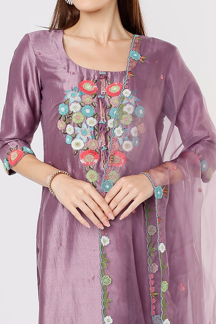 Purple Dupion Silk Kurta Set by Kasturi Tikmani at Pernia's Pop Up Shop
