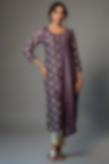 Purple Pure Silk Chanderi Kurta by Kasturi Tikmani at Pernia's Pop Up Shop