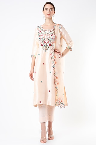 Peach Dupion Silk Kurta Set by Kasturi Tikmani