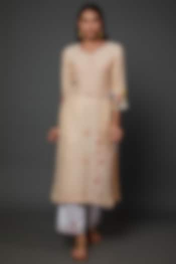 Light Peach Chanderi Kurta by Kasturi Tikmani at Pernia's Pop Up Shop