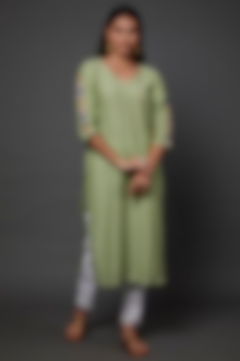 Green Chanderi Kurta by Kasturi Tikmani at Pernia's Pop Up Shop