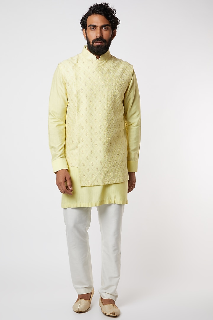 Light Yellow Spun Silk Overlap Bundi Jacket Set by Kunal Anil Tanna at Pernia's Pop Up Shop