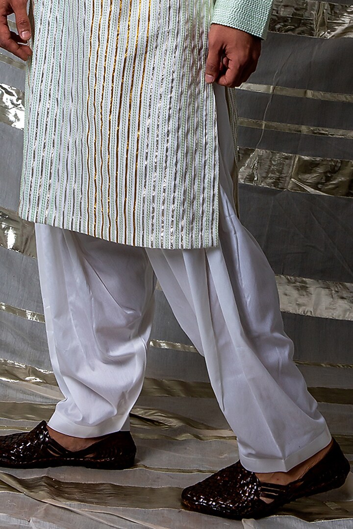 Off-White Cotton Kurta Set by Kunal Anil Tanna at Pernia's Pop Up Shop