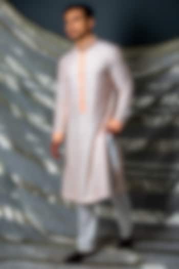 Off-White Embroidered Kurta Set by Kunal Anil Tanna at Pernia's Pop Up Shop