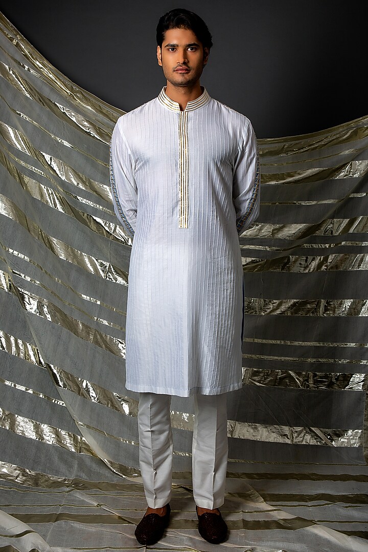 Off-White Cotton Kurta Set by Kunal Anil Tanna at Pernia's Pop Up Shop