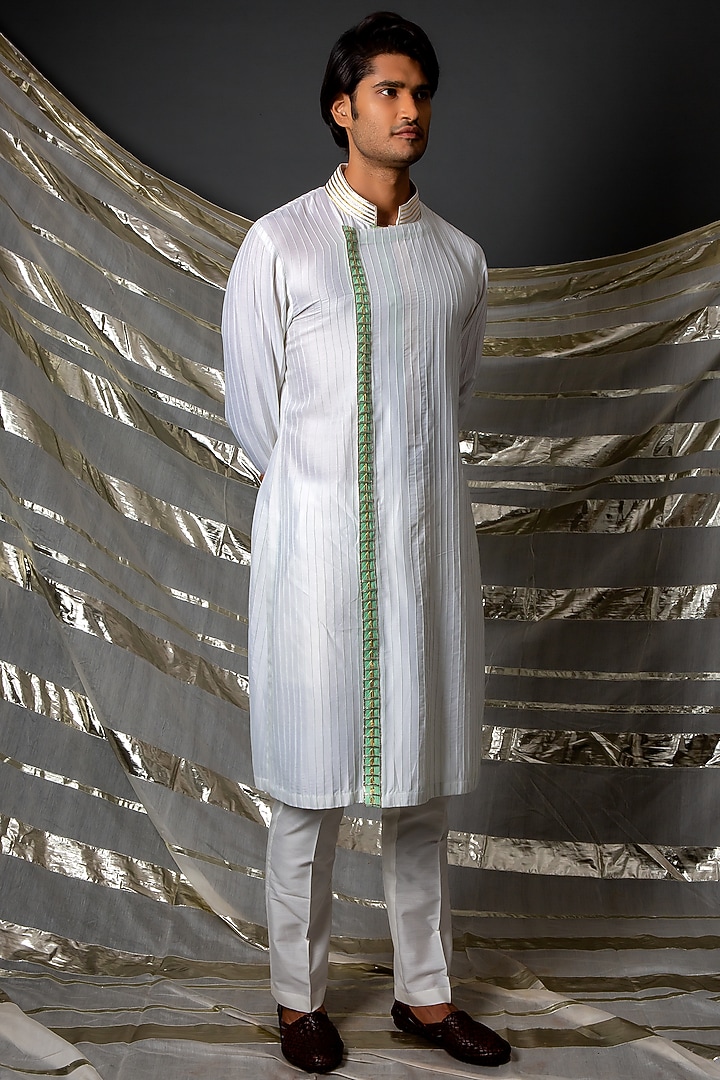 Off-White Cotton Kurta Set by Kunal Anil Tanna at Pernia's Pop Up Shop