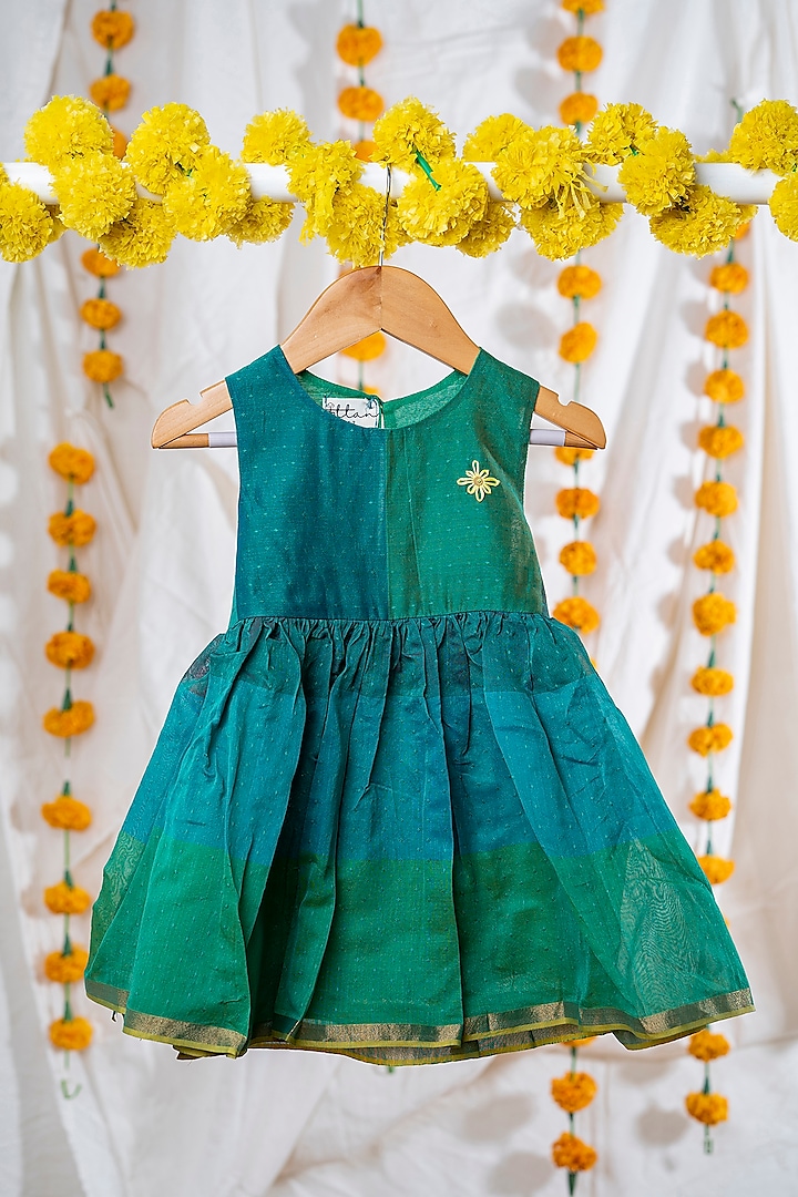 Green Maheshwari Cotton Floral Embroidered Dress For Girls by Kattan Kids at Pernia's Pop Up Shop