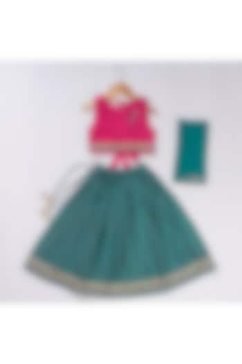 Rama Green Maheshwari Cotton Checkered Lehenga Set For Girls by Kattan Kids at Pernia's Pop Up Shop