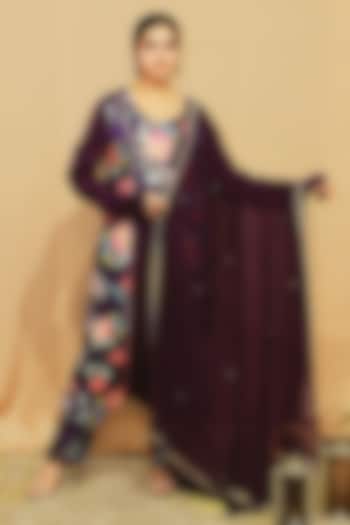 Purple Satin Digital Printed Kurta Set by KANIKA VERMA at Pernia's Pop Up Shop