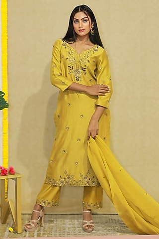 Olive Green Chanderi Dabka Hand Embroidered Kurta Set by KANIKA VERMA
