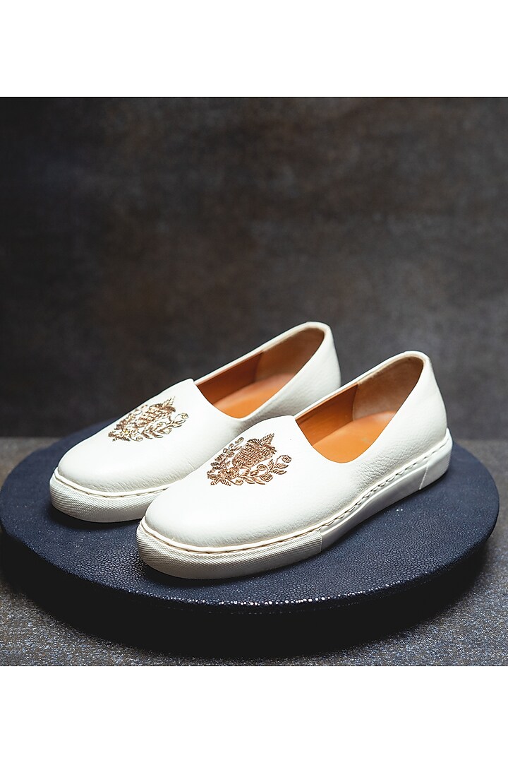 White Embroidered Sneakers by Kavith at Pernia's Pop Up Shop