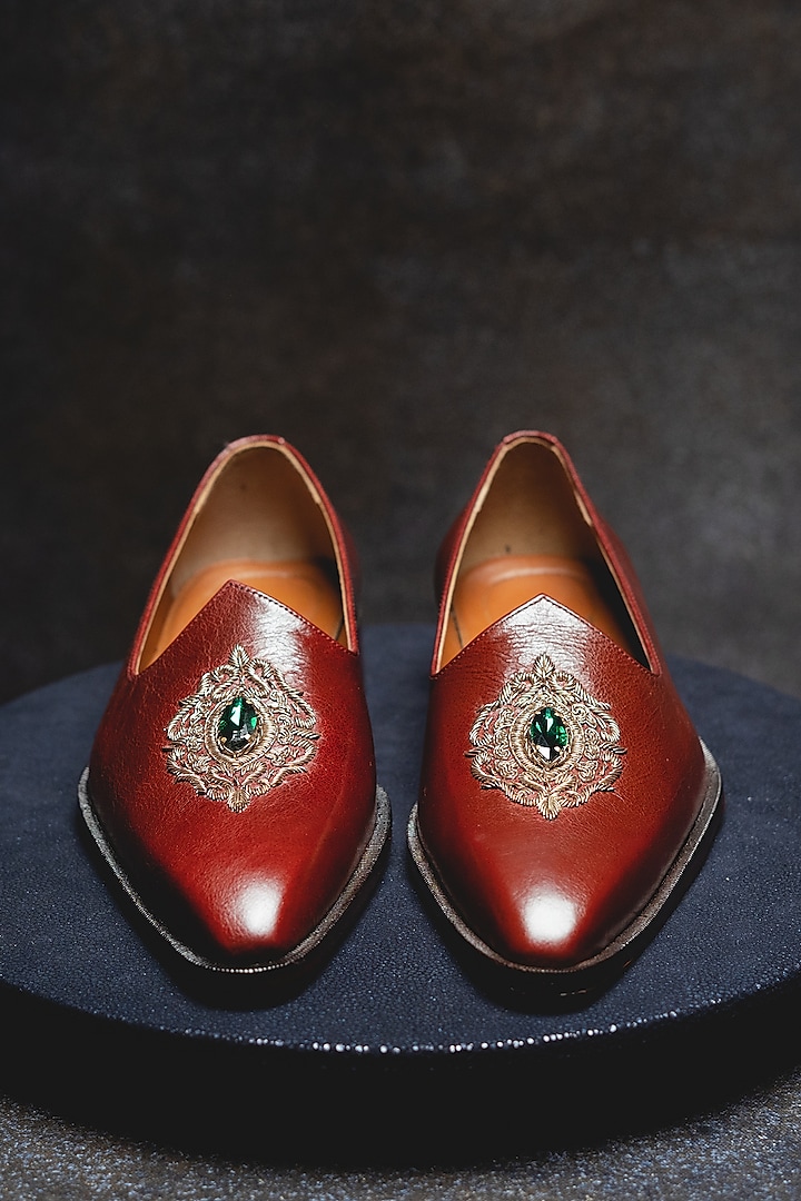 Deep Burgundy Embroidered Juttis by Kavith