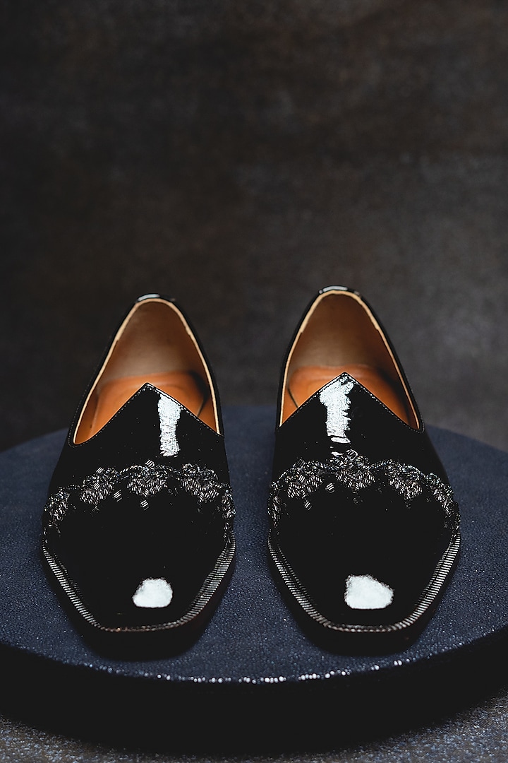 Black Leather Embroidered Juttis by Kavith