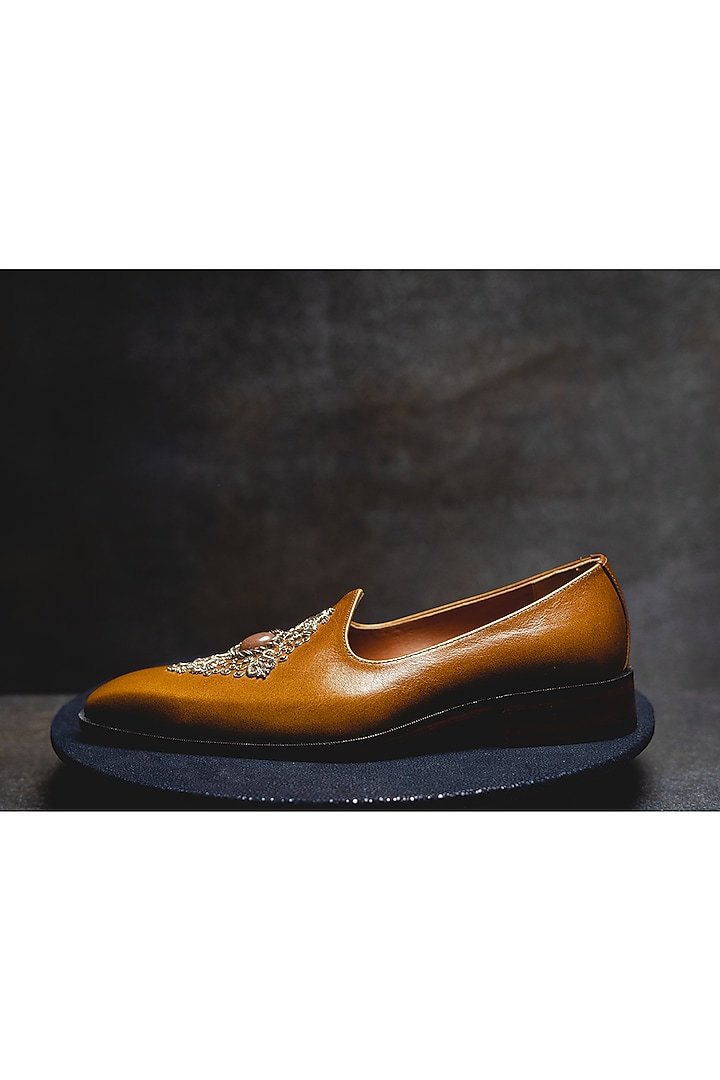 Tan Leather Embroidered Juttis by Kavith at Pernia's Pop Up Shop