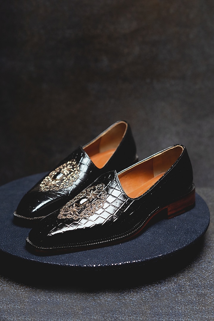 Black Crocodile Embroidered Juttis In Leather by Kavith at Pernia's Pop Up Shop