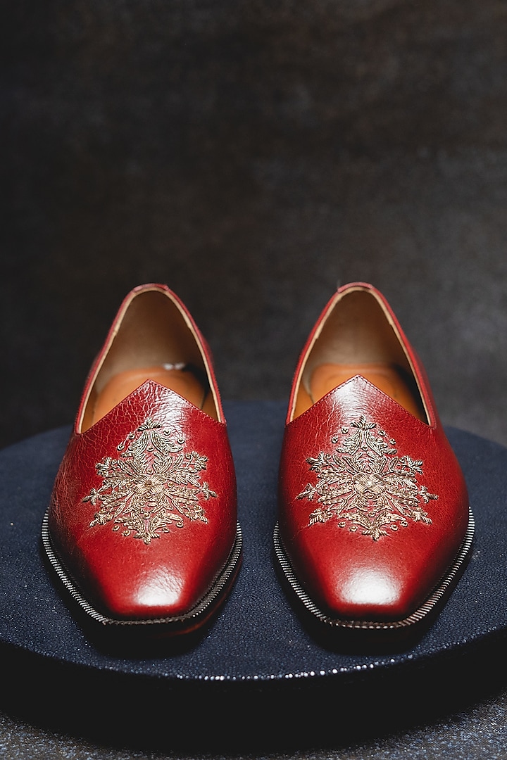 Red Embroidered Juttis by Kavith