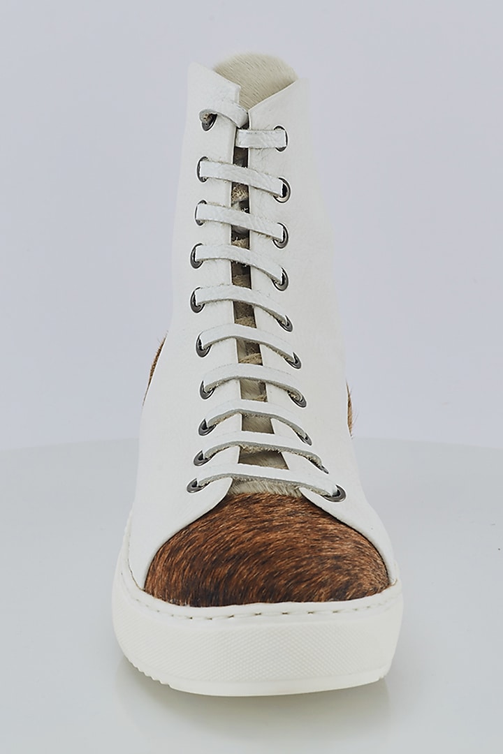 White Handcrafted Sneakers by Kavith
