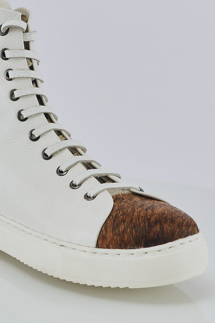 White Handcrafted Sneakers by Kavith at Pernia's Pop Up Shop