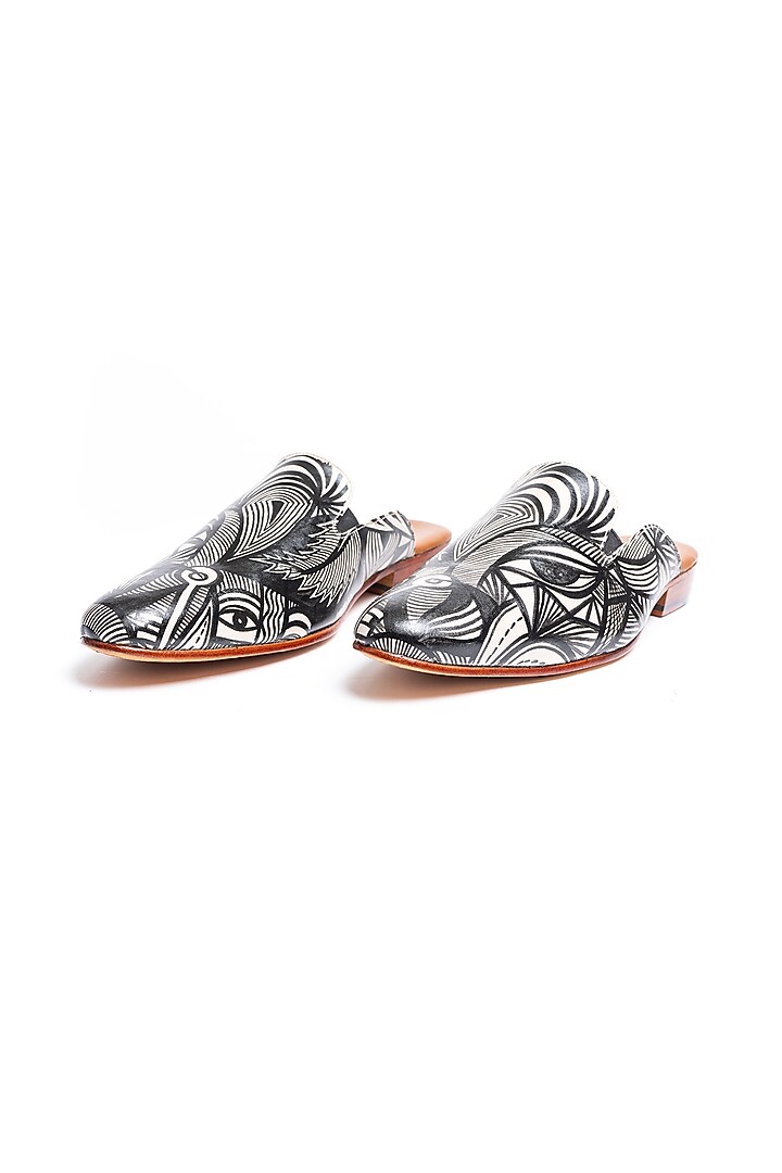 Black & White Printed Mules by Kavith at Pernia's Pop Up Shop