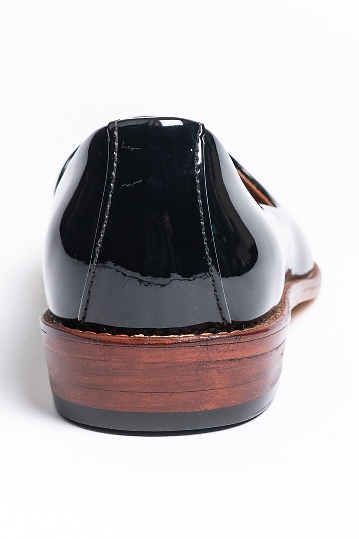 Black Embroidered Juttis by Kavith at Pernia's Pop Up Shop