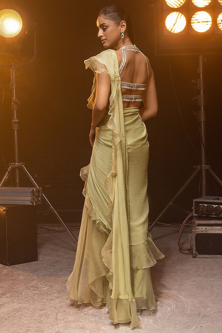 Pistachio Green Pure Chiffon & Pure Organza Pre-Stitched Wedding Saree Set by Kavita Arora at Pernia's Pop Up Shop