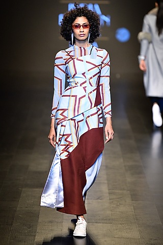 Blue circuit print crop top by Kanika Goyal