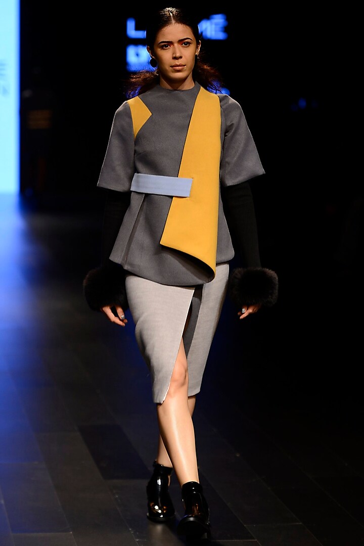 Grey High Slit Slim Skirt by Kanika Goyal