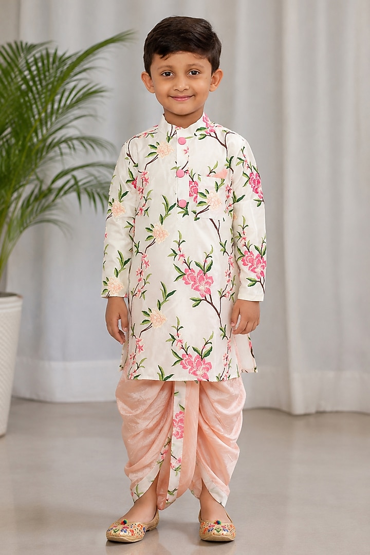 Peach & White Printed Kurta Set For Boys by Kirti Agarwal Pret n Couture at Pernia's Pop Up Shop