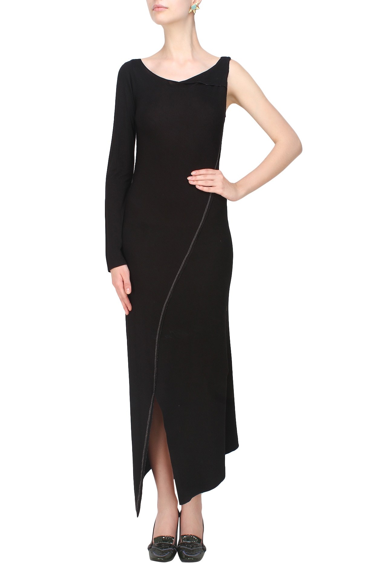 Kapda by Urvashi Kaur presents Black rib panelled single sleeved