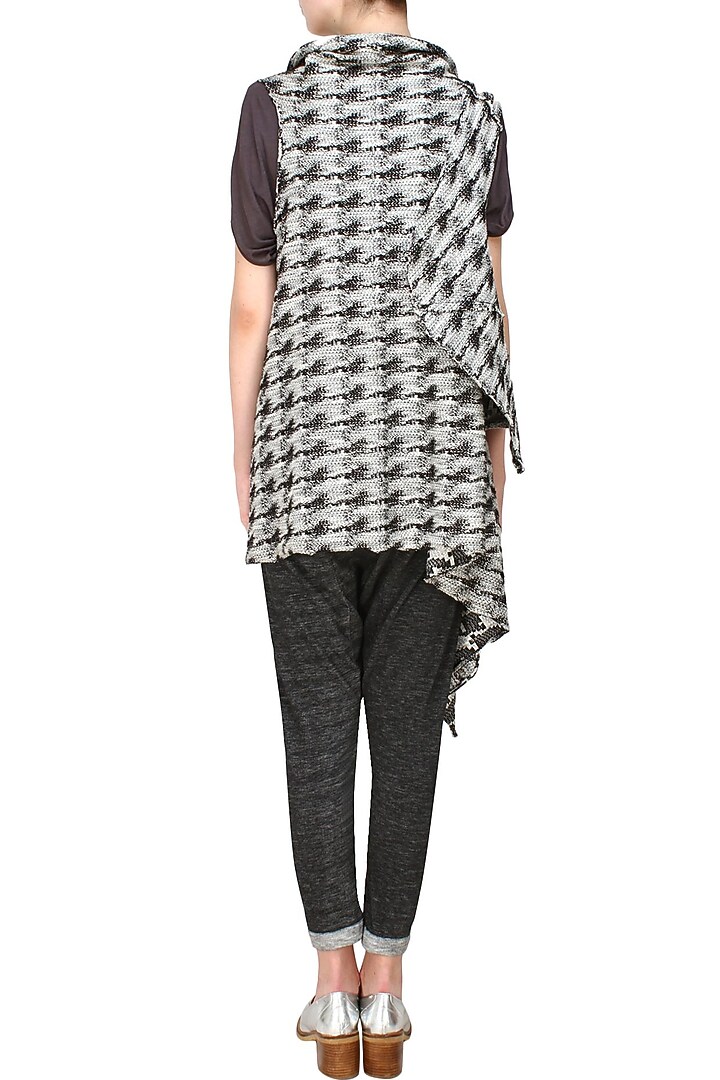 Kapda by Urvashi Kaur presents Grey and black sleeveless kimono style wrap jacket available only at Pernia's Pop Up Shop.