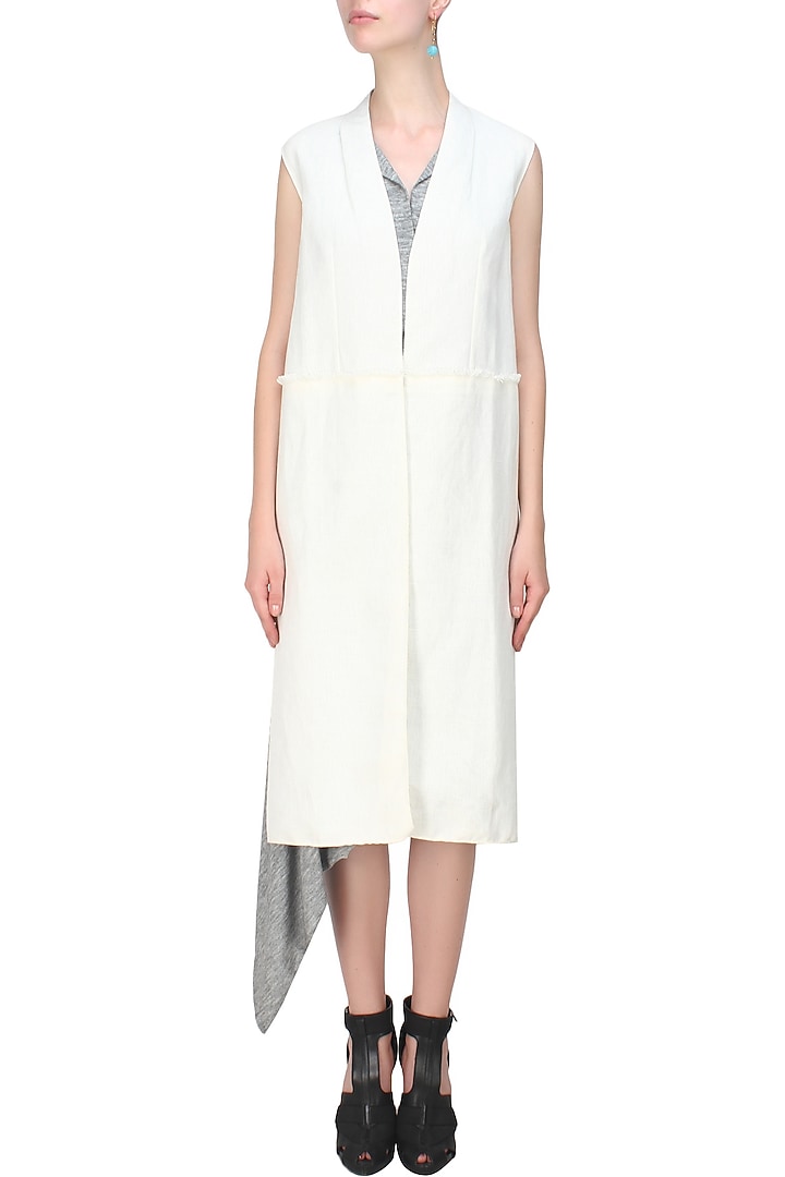 Kapda by Urvashi Kaur presents Cream linen khadi sleeveless long jacket available only at Pernia's Pop Up Shop.