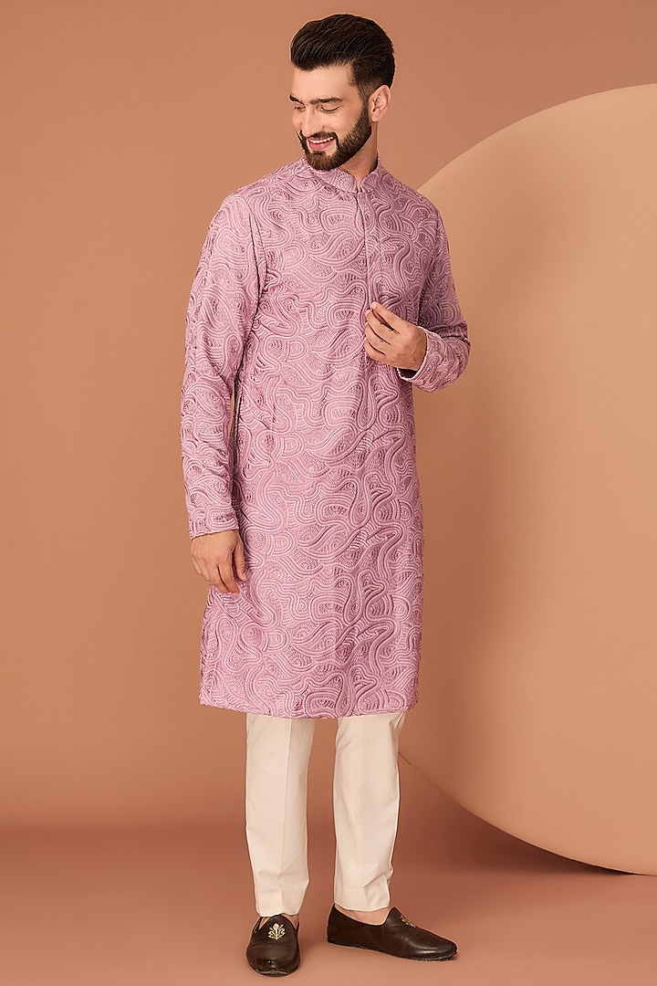 Light Purple Silk Thread Embroidered Chikankari Kurta by Kasbah Clothing