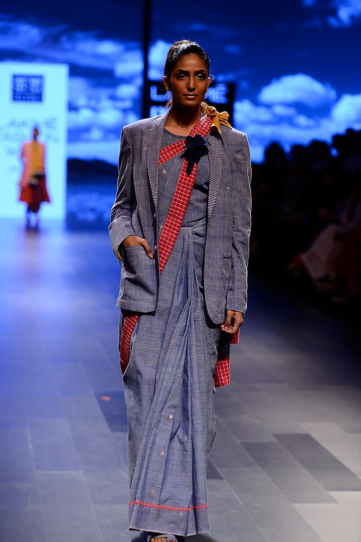 Indigo handwoven checkered border saree available only at Pernia's Pop Up Shop.