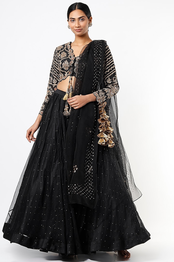 Black Embroidered Lehenga Set by Kaynaat by Aanchal Sawhney