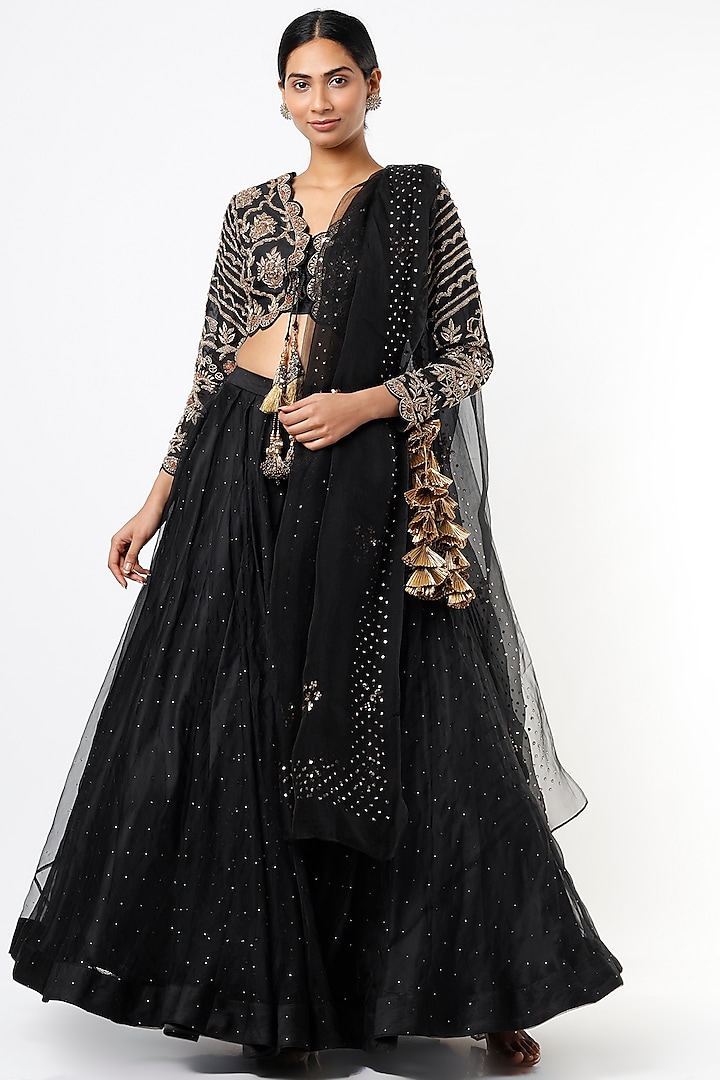 Black Embroidered Wedding Lehenga Set by Kaynaat by Aanchal Sawhney at Pernia's Pop Up Shop