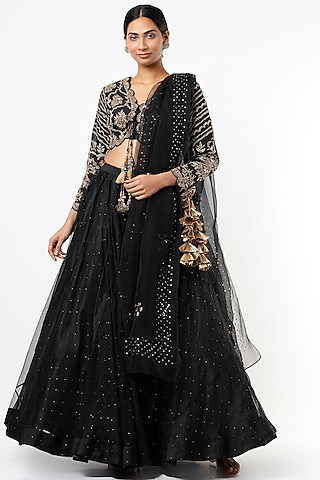 Black Embroidered Lehenga Set by Kaynaat by Aanchal Sawhney