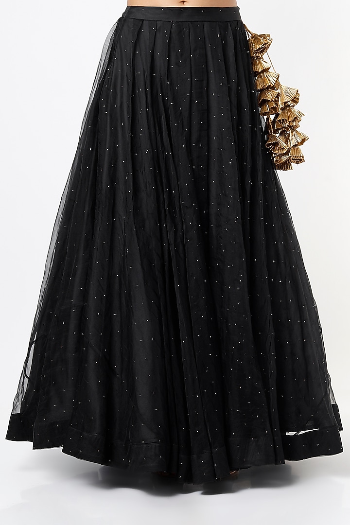 Black Embroidered Wedding Lehenga Set by Kaynaat by Aanchal Sawhney at Pernia's Pop Up Shop