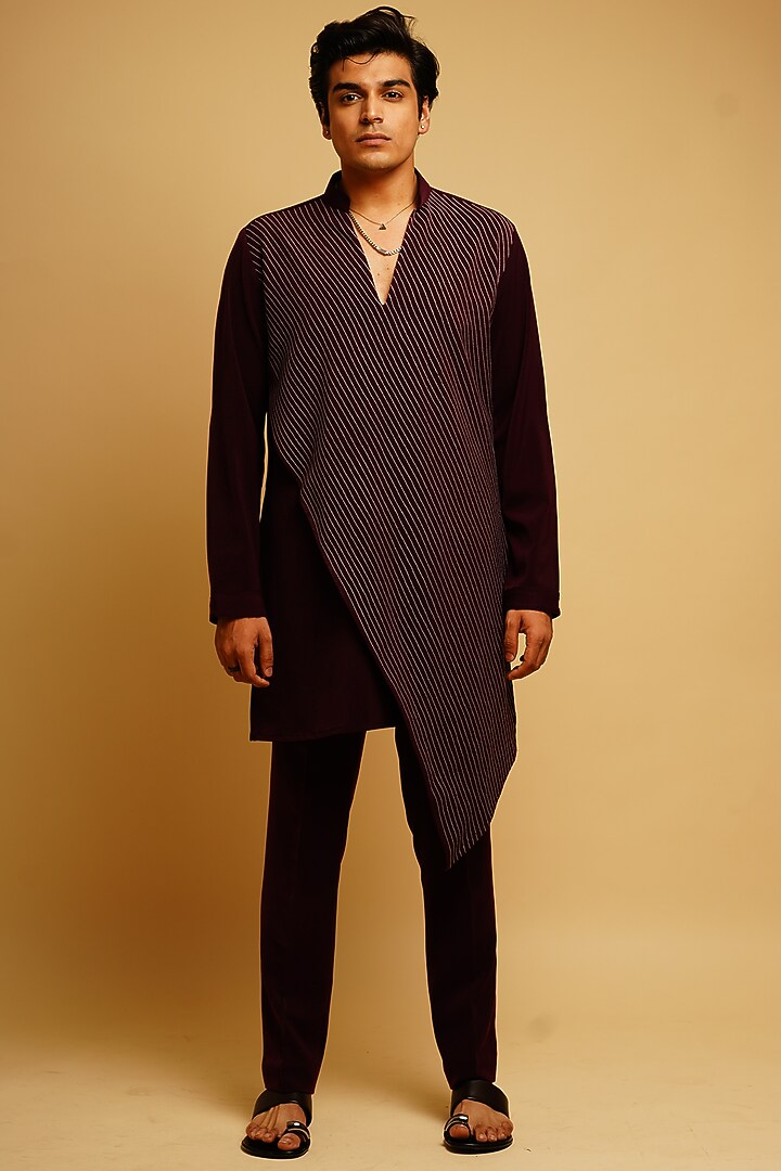 Wine Embroidered Kurta Set by KHUSHBOO CHUGH MEN at Pernia's Pop Up Shop