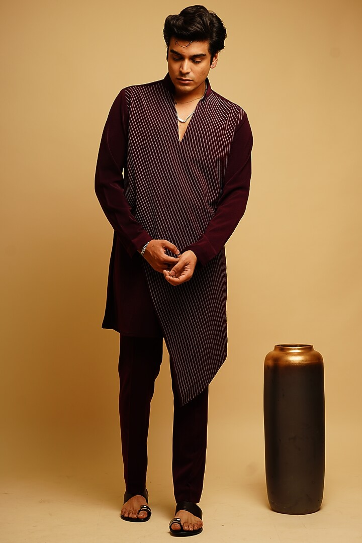Wine Embroidered Kurta Set by KHUSHBOO CHUGH MEN at Pernia's Pop Up Shop