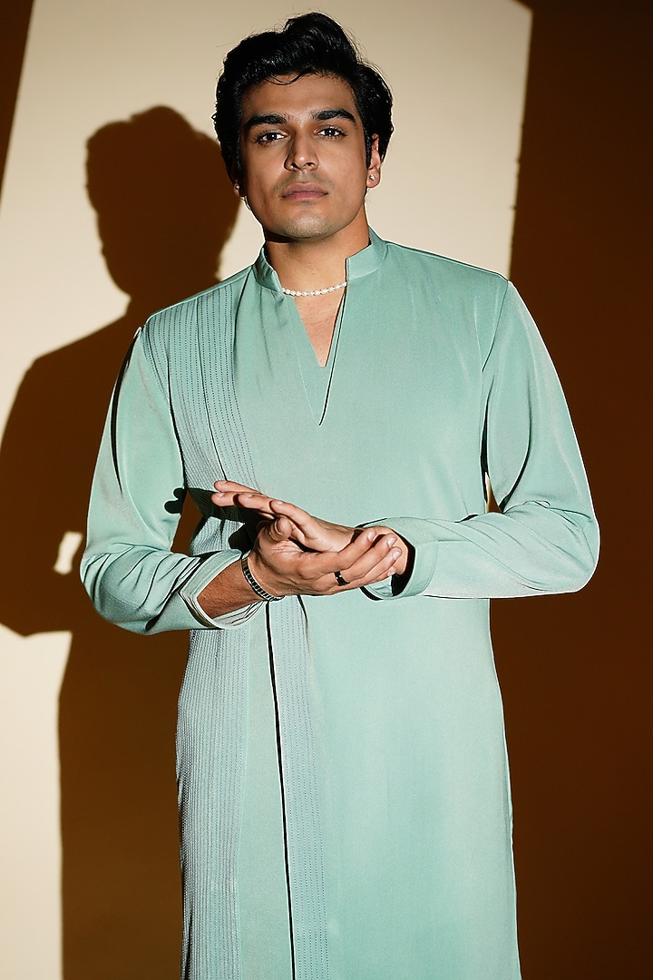 Sea Green Embroidered Kurta Set by KHUSHBOO CHUGH MEN at Pernia's Pop Up Shop