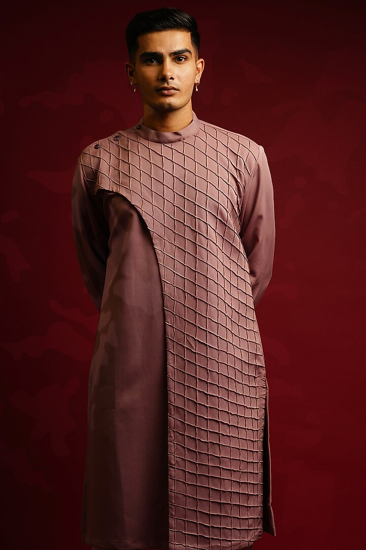 Rust Pink Crepe Kurta Set by KHUSHBOO CHUGH MEN at Pernia's Pop Up Shop