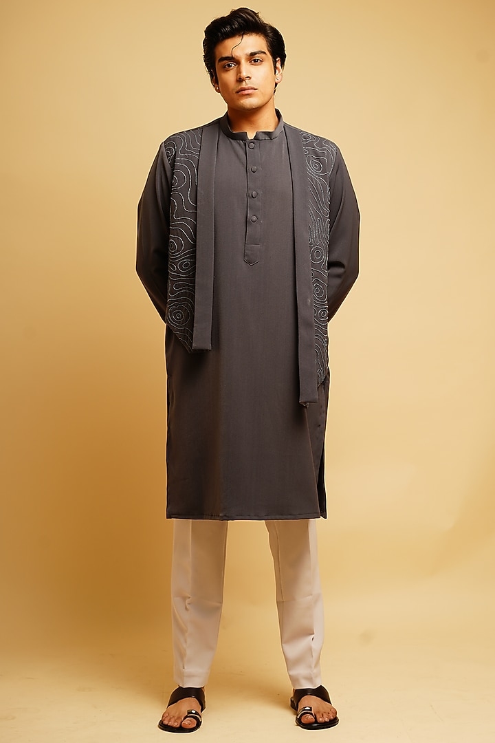 Charcoal Grey Kurta Set With Shrug Jacket by KHUSHBOO CHUGH MEN at Pernia's Pop Up Shop